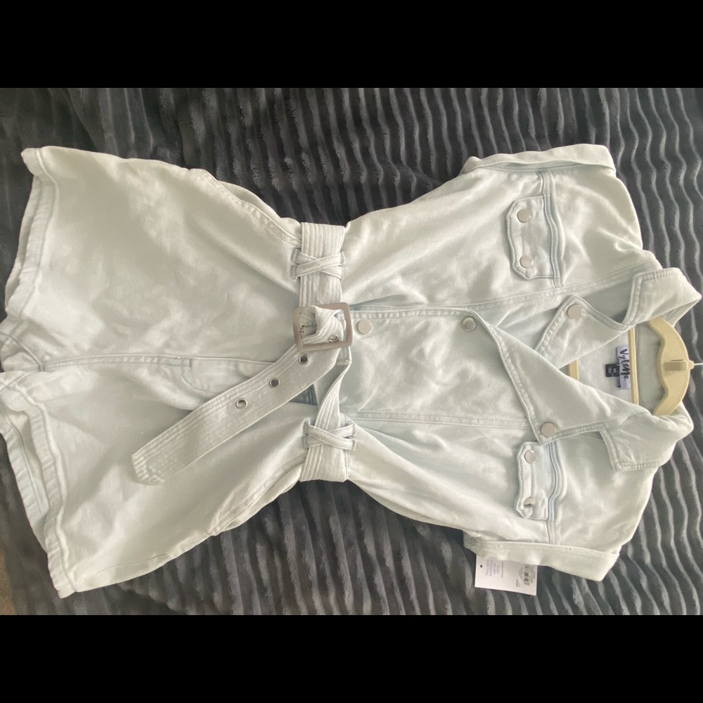 NWT - Additional pics - Never worn jumpsuit - Forever 21 size Medium